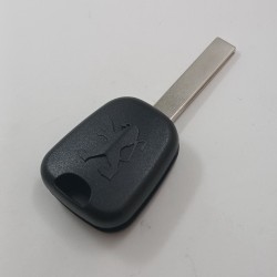 HU83 КЛЮЧ С МЯСТО ЗА ЧИП ЗА ПЕЖО