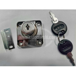 МЕБЕЛНА КЛЮЧАЛКА С ЕЗИК