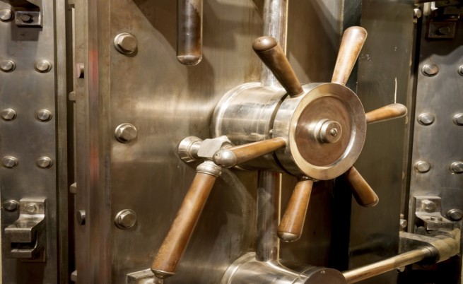 СЕЙФОВЕ И КАСИ